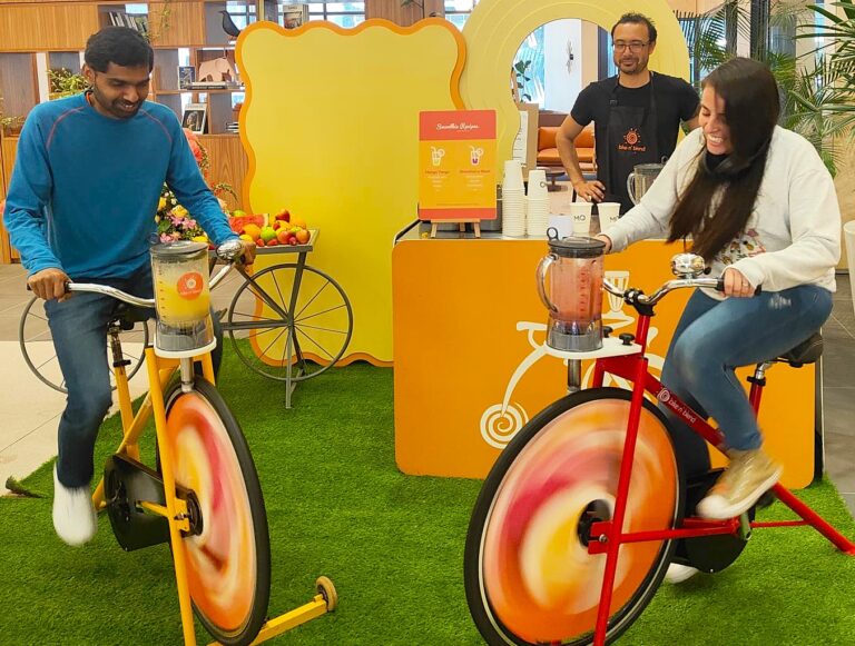 Bike N' Blend - customers having fun - tandem tasty with staff